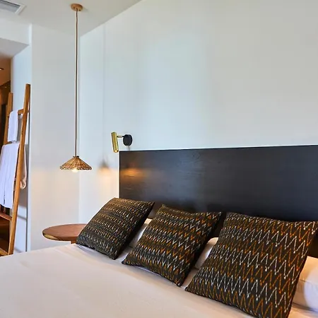 Fergus Conil Park מלון 4*