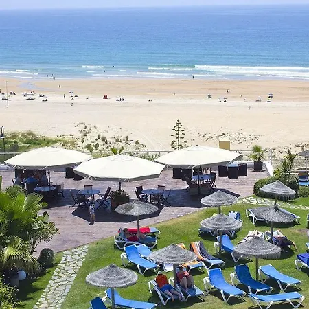 מלון Fergus Conil Park