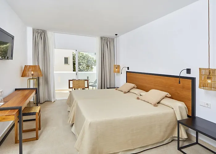 Отель Fergus Conil Park Кониль-де-ла-Фронтера