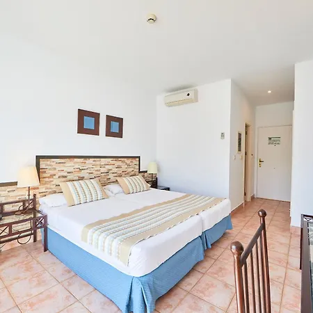 Hotel Fergus Conil Park 4*