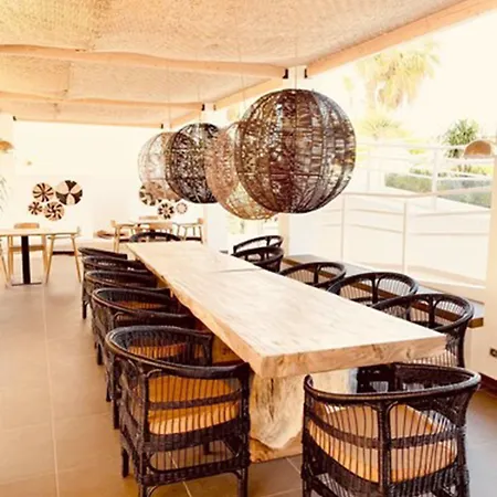 Fergus Conil Park Hotel