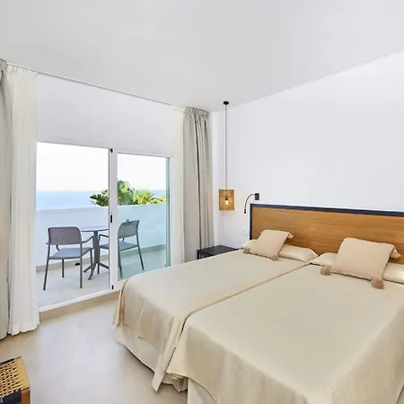 Fergus Conil Park Hotel