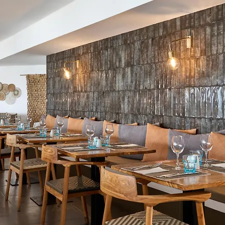 Fergus Conil Park Hotel 4*