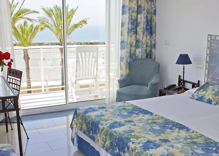 Fergus Conil Park Hotel 4*