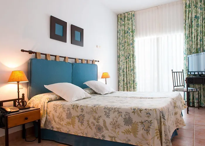 Fergus Conil Park كونيل ذي لا فرونتيرا