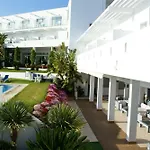 فندق Fergus Conil Park 4*
