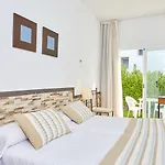 فندق Fergus Conil Park 4*