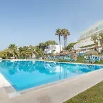 فندق Fergus Conil Park 4*